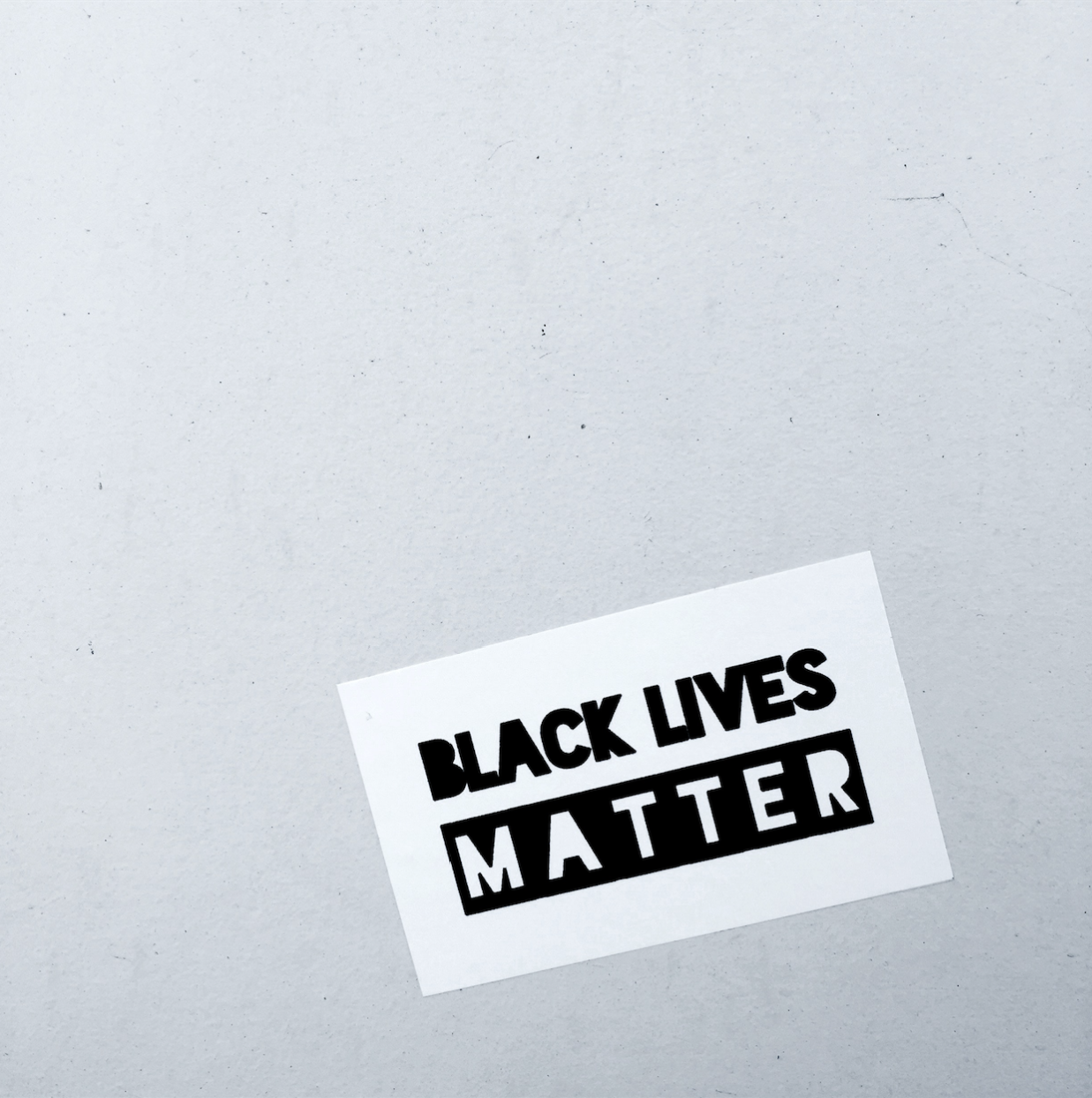 Read more about the article El racismo es un problema de justicia social